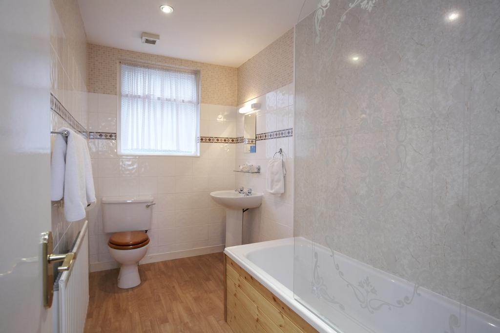 Keswick Park Hotel Екстер'єр фото